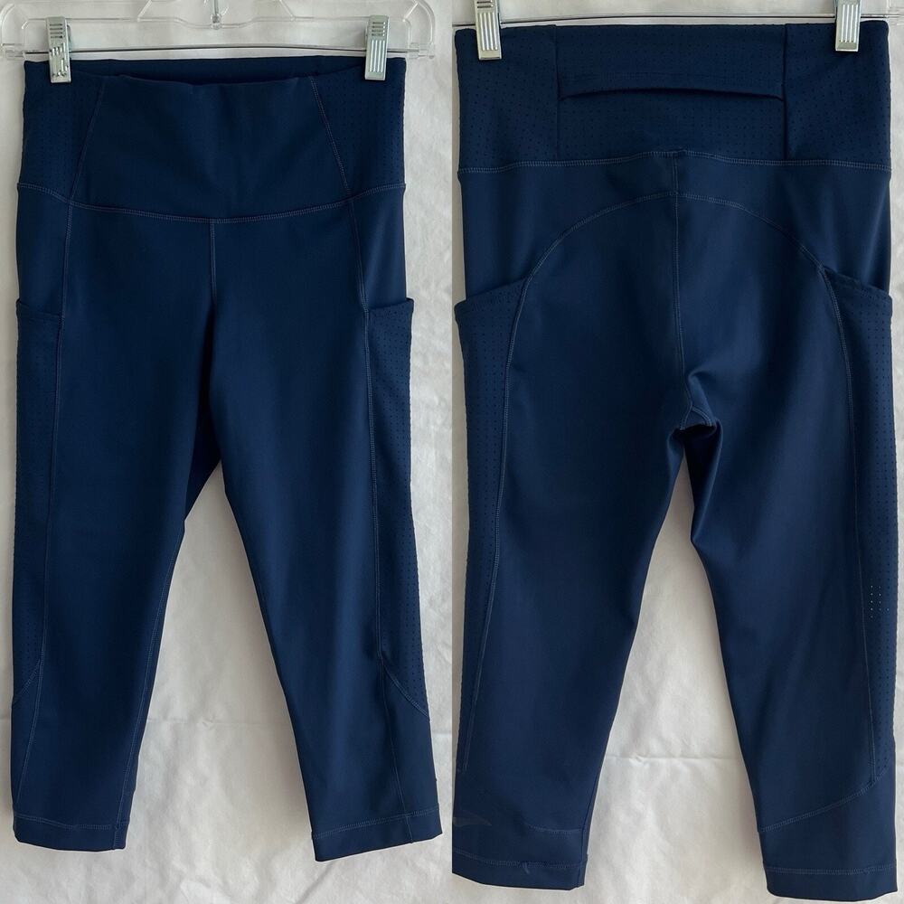 Brooks navy blue capri leggings size S runs small like XS, side and back pockets